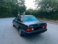 Gebraucht Mercedes 190 109 PS (80 kW) 1992 Violet Limousine