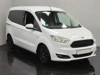 Gebraucht Ford Tourneo Courier Trend 101 PS (74 kW) 2015 Weiß Van / Kleinbus