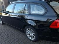 Usata BMW 320 184 CV (135 kW) 2012 Nero Station wagon