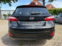 Gebraucht Hyundai i30 Trend 135 PS (99 kW) 2015 Schwarz Kombi
