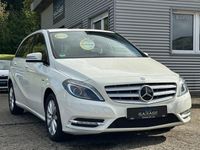 Gebraucht Mercedes B180 122 PS (89 kW) 2012 Weiß Van / Kleinbus