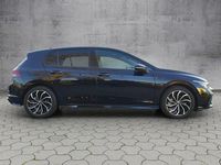 Gebraucht VW Golf VIII R-line 190 PS (139 kW) 2024 Deep black perleffekt Limousine