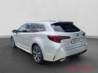 Neu Toyota Corolla 140 PS (102 kW) 2025 Silber Limousine