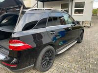 Gebraucht Mercedes ML350 258 PS (189 kW) 2014 Schwarz SUV