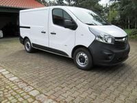 Gebraucht Opel Vivaro 140 PS (102 kW) 2015 Weiß Van / Kleinbus