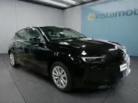 Gebraucht Opel Astra 131 PS (96 kW) 2023 Schwarz Limousine
