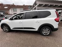 Gebraucht Dacia Jogger Comfort 101 PS (74 kW) 2022 Weiß Van / Kleinbus