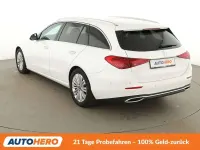 Gebraucht Mercedes C180 Avantgarde 193 PS (141 kW) 2024 Polarweiss Kombi
