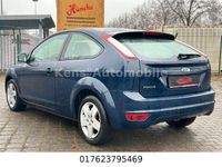Second-hand Ford Focus Style 80 CP (58 kW) 2008 Albastru Berlinǎ