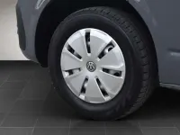 Gebraucht VW Caravelle Comfortline 150 PS (110 kW) 2024 Pure grey Van