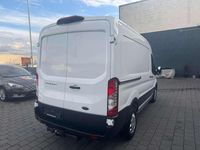 Używany Ford Transit Trend 131 KM (96 kW) 2024 Biały Minivan