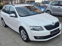 Gebraucht Skoda Octavia Elegance 150 PS (110 kW) 2014 Candyweiss Kleinwagen