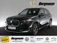 Gebraucht BMW X1 Luxury Line 150 PS (110 kW) 2023 Black sapphire metallic (metallic) SUV