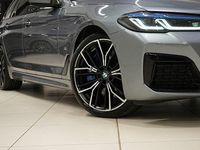 Gebraucht BMW 530 M Sport 286 PS (210 kW) 2021 Blau Limousine