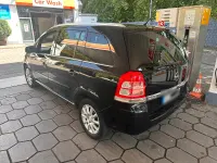 Gebraucht Opel Zafira 94 PS (69 kW) 2010 Schwarz Van / Kleinbus