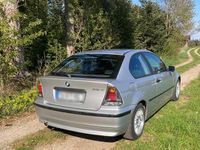 Gebraucht BMW 318 143 PS (105 kW) 2002 Silber Coupé