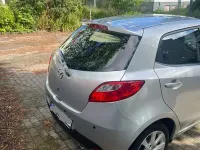 Gebraucht Mazda 2 Center-Line 84 PS (61 kW) 2011 Silber Kleinwagen