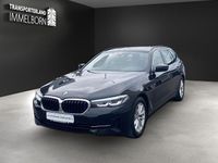 Gebraucht BMW 520 Performance 190 PS (139 kW) 2022 Black sapphire metallic Kombi