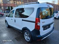 Gebraucht Dacia Dokker Stepway 95 PS (69 kW) 2020 Weiß Van / Kleinbus