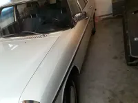 Gebraucht Mercedes 200 95 PS (69 kW) 1974 Weiß Limousine