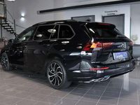 Gebraucht VW Golf VIII R-line 150 PS (110 kW) 2023 Deep black perleffekt Kombi