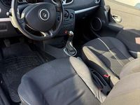 Gebraucht Renault Clio II 75 PS (55 kW) 2007 Grau Limousine
