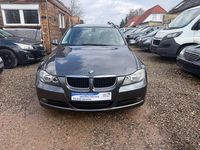 Gebraucht BMW 318 Advantage 143 PS (105 kW) 2008 Grau Kombi