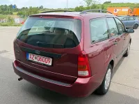 Gebraucht Ford Focus 100 PS (73 kW) 2000 Rot Kombi