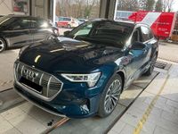 Gebraucht Audi e-tron Advanced 300 kW (408 PS) 2023 Galaxisblau metallic SUV