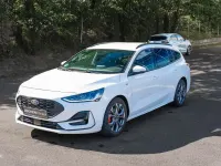 Gebraucht Ford Focus ST-Line 125 PS (91 kW) 2023 Weiß Limousine