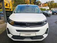 Gebraucht Opel Combo Life 131 PS (96 kW) 2024 Weiß Van / Kleinbus