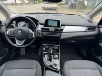 Używany BMW 220 Advantage 190 KM (139 kW) 2018 Czerwony Sedan/Limuzyna