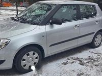 Gebraucht Skoda Fabia 60 PS (44 kW) 2011 Silber Kleinwagen