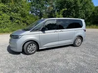 Gebraucht VW Multivan 150 PS (110 kW) 2022 Silber Van / Kleinbus