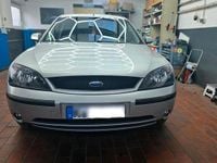 Gebraucht Ford Mondeo 146 PS (107 kW) 2002 Silber Limousine