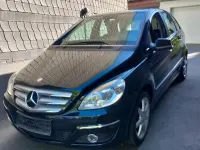 Gebraucht Mercedes B180 116 PS (85 kW) 2011 Schwarz Kleinwagen