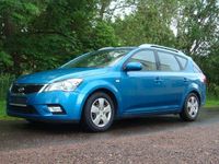 Gebraucht Kia Ceed DREAM-TEAM Edition 116 PS (85 kW) 2011 Blau Kleinwagen
