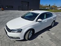 Gebraucht VW Passat Comfortline 140 PS (102 kW) 2011 Candyweiß Limousine
