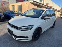 Gebraucht VW Touran 116 PS (85 kW) 2019 Beige Van / Kleinbus
