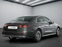Gebraucht Mercedes E220 197 PS (144 kW) 2024 Grau Limousine