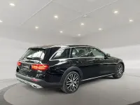 Gebraucht Mercedes E220 All-Terrain 200 PS (147 kW) 2023 Unilack schwarz uni Kombi