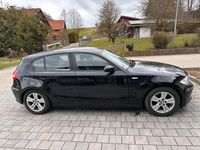 Gebraucht BMW 118 143 PS (105 kW) 2009 Schwarz Kleinwagen
