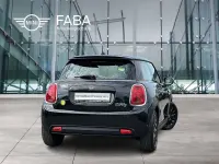 Gebraucht Mini Cooper SE Hatch 135 kW (184 PS) 2023 Schwarz Kleinwagen