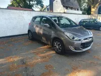 Gebraucht Hyundai ix20 90 PS (66 kW) 2012 Braun Kleinwagen