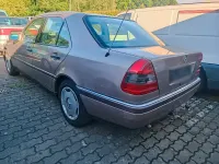 Gebraucht Mercedes C250 Elegance 116 PS (85 kW) 1993 Gold Limousine