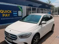 Gebraucht Mercedes B200 150 PS (110 kW) 2021 Weiß Kleinwagen