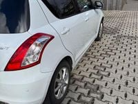Gebraucht Suzuki Swift X-TRA 94 PS (69 kW) 2015 Weiß Kleinwagen