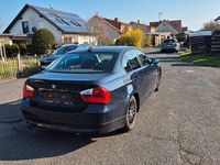 Gebraucht BMW 320 150 PS (110 kW) 2006 Blau Limousine