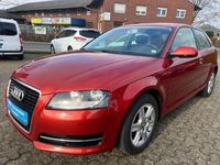 Gebraucht Audi A3 Attraction 105 PS (77 kW) 2012 Rot Limousine