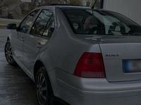 Second-hand VW Bora 110 CP (80 kW) 2000 Gri Berlinǎ